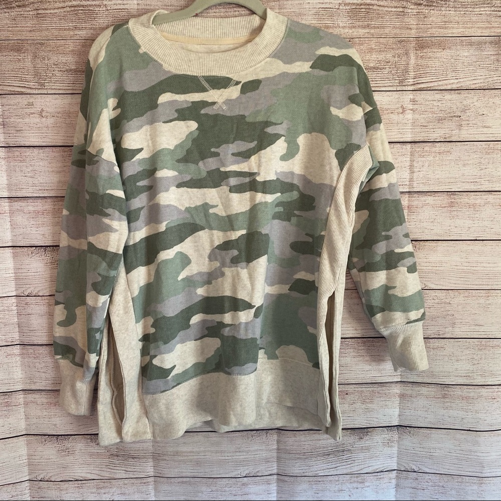 Aerie Women’s oversized desert sweatshirt sz small